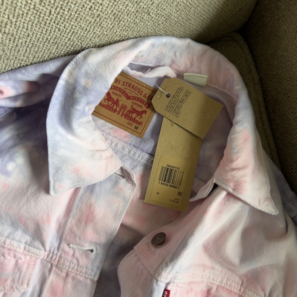Levi’s Ex-boyfriend Trucker Jacket - Tie Dye NWT - Picture 7 of 7